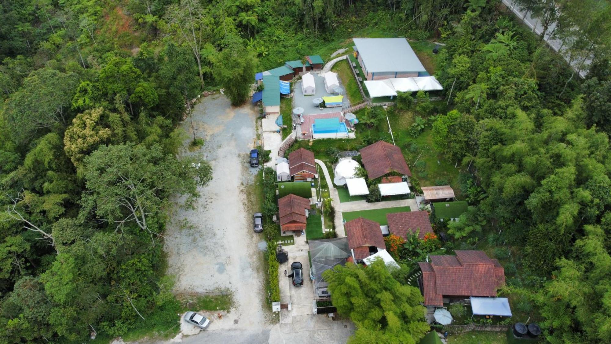 Genting Greenwoods Tiny Houses & Events Hall Genting Highlands Exterior foto